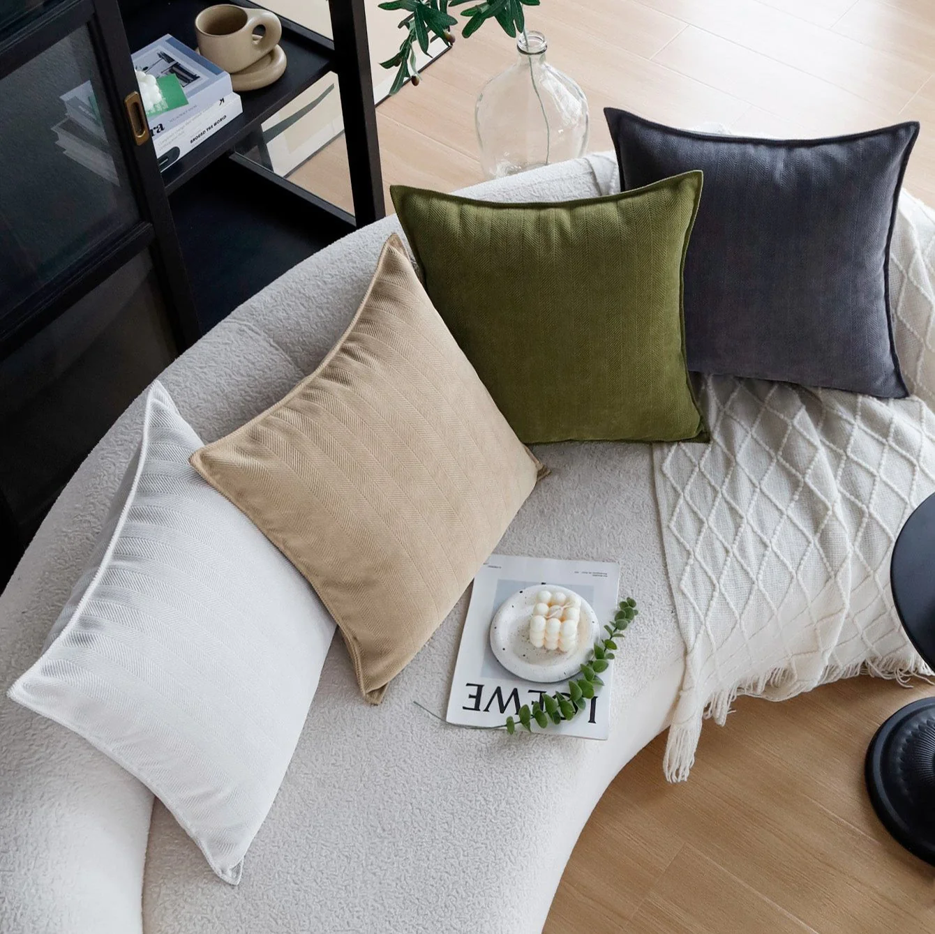 Pillow Cover - Basics | 18x18 - Image 6